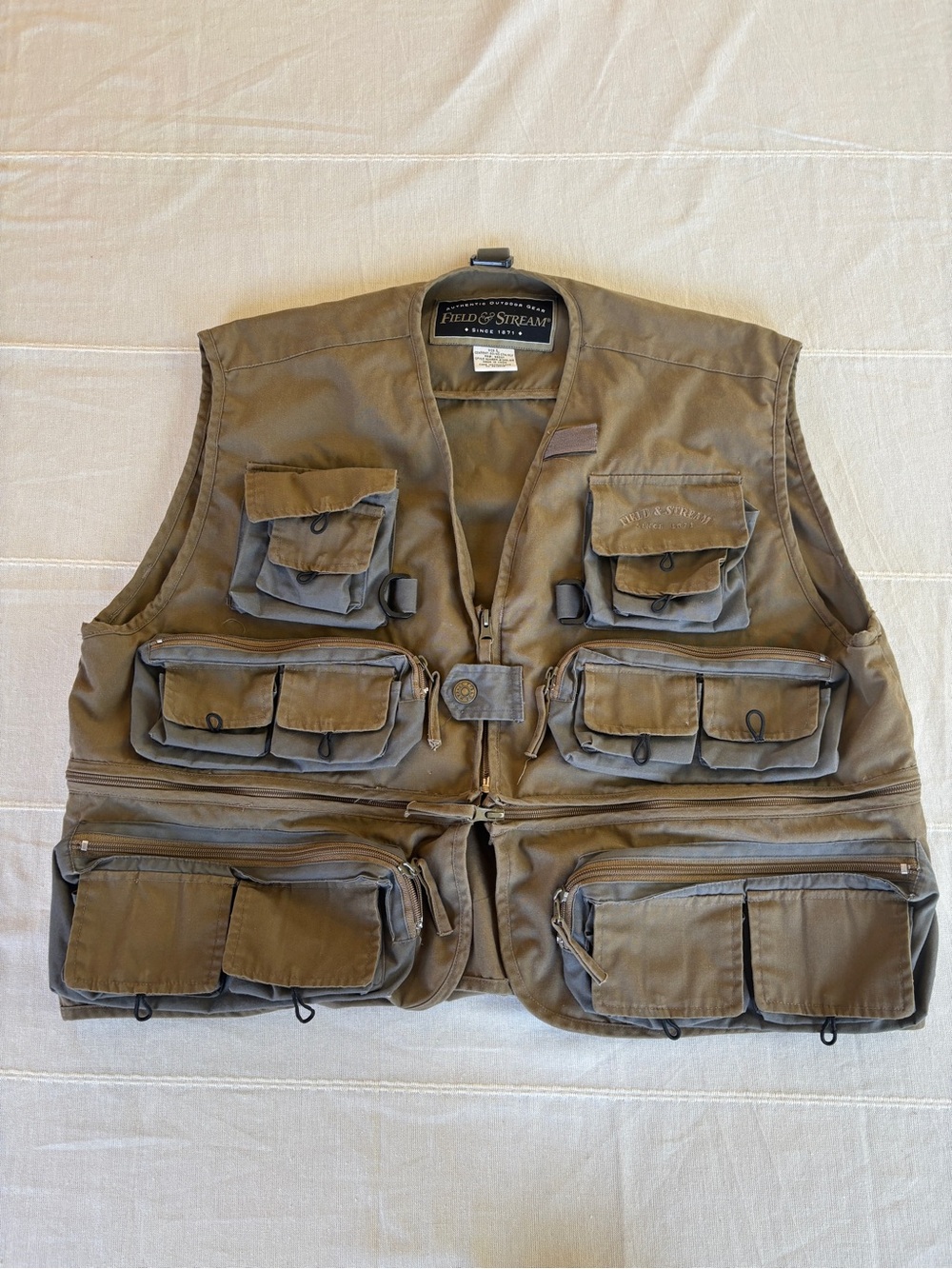Field & Stream Multi Pocket Fishing Vest L Brown Utility Outdoor Cargo